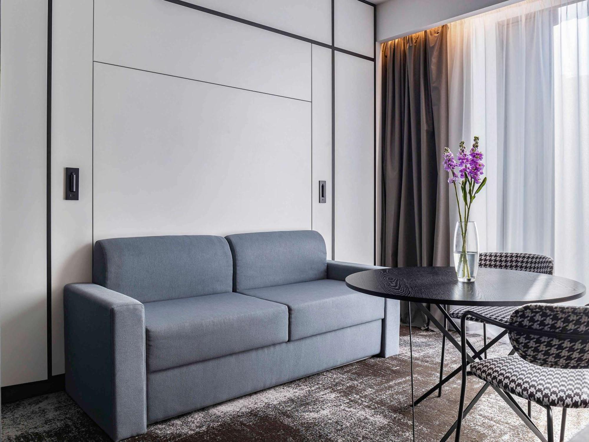 Novotel Living Almaty Jetisu Buitenkant foto